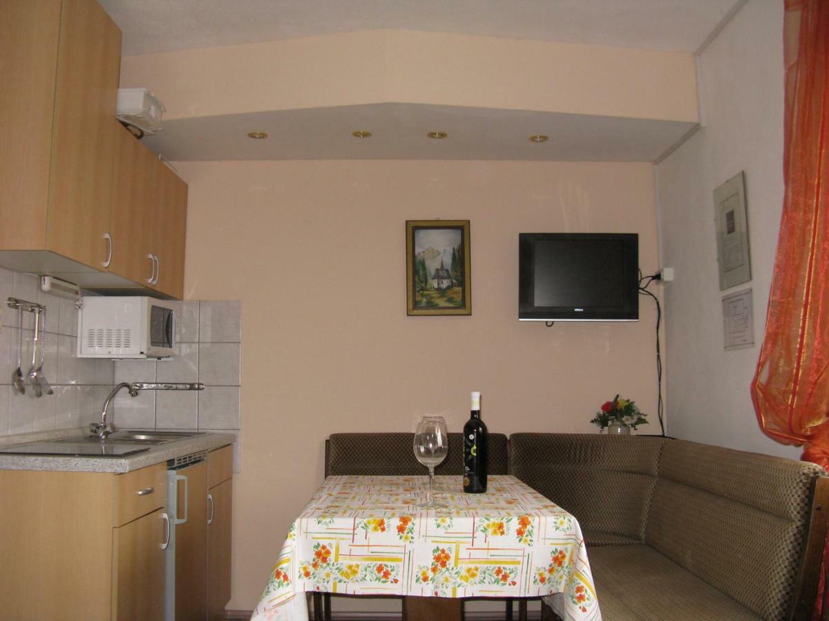 Apartmani Josip Lela Zaboric Exterior photo